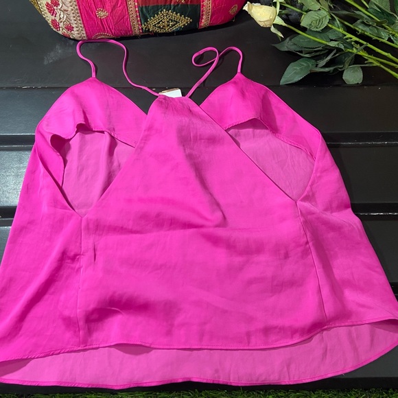 Forever21 Hot Pink Top. - Picture 5 of 11